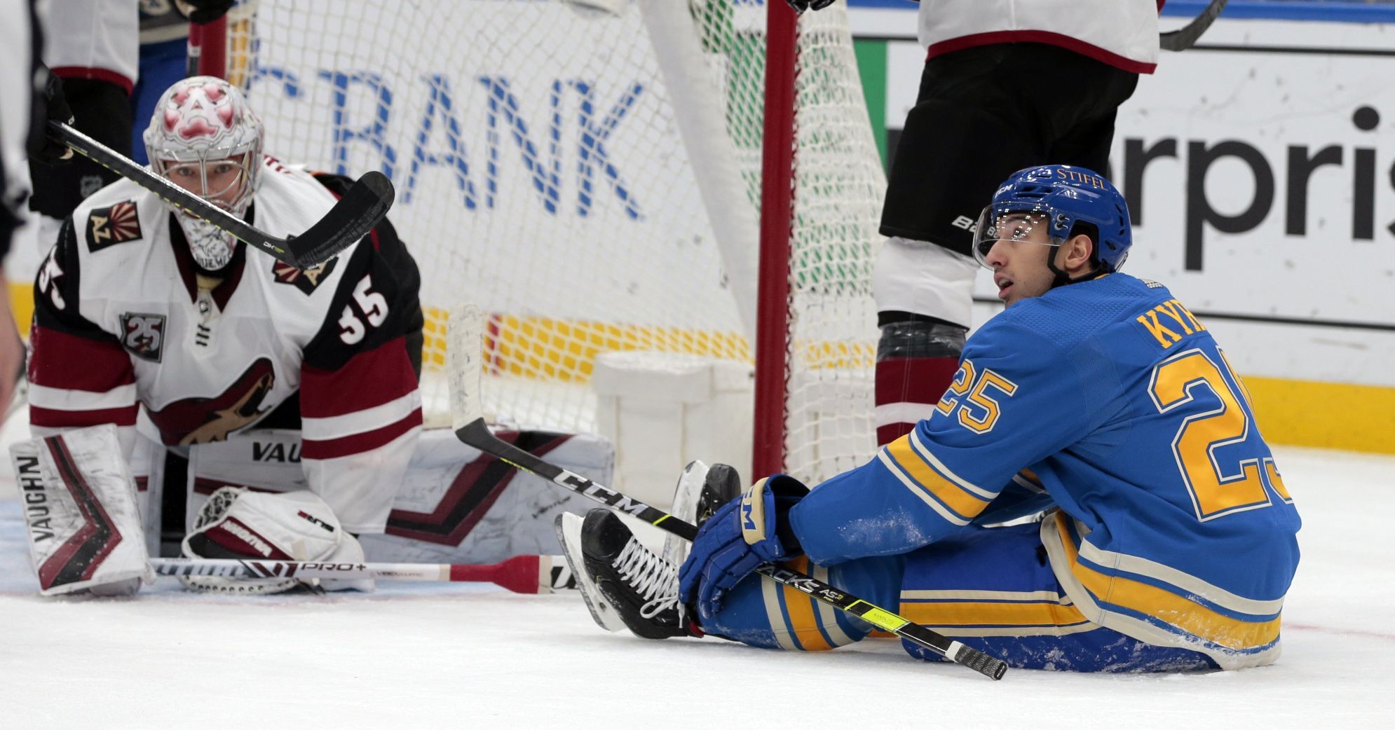 Blues host Coyotes at Enterprise